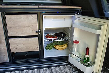 Vollintegrierter Kühlschrank mit Eisfach